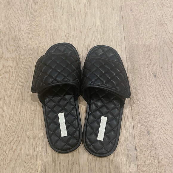 Pool Slides - Picture 4 of 4